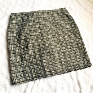💎5/$25💎 Banana Republic Plus Tweed Skirt